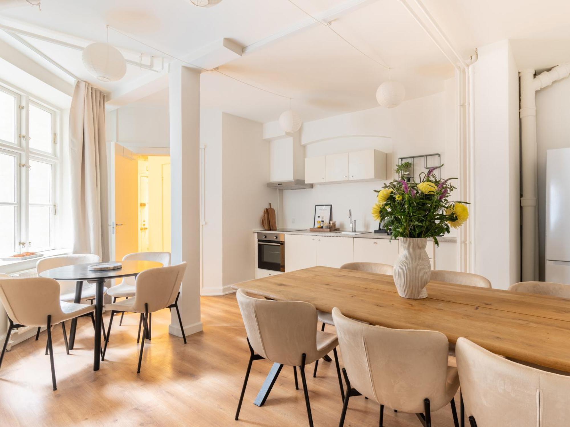 Sanders Noble - Fantastic 4-Bdr Apt In The Capital Köpenhamn Exteriör bild